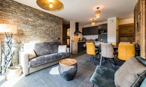 Living area - Luxury Apartment With South-facing Terrace - Sleeps 6 (Saint-Sorlin-d'Arves)