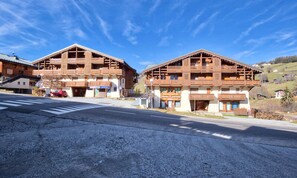Exterior - Apartment in Mont Rond by Ski Slopes (Notre-Dame-de-Bellecombe)