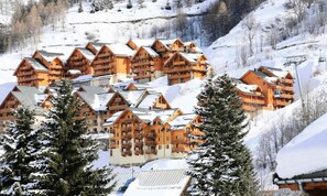Exterior - Apartment in Valloire Near Lutins Run (Valloire)