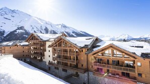 Unclassified image, 3 of 3, button - 7-room Apartment for 14 People With Mountain View Plus (Sainte-Foy-Tarentaise)