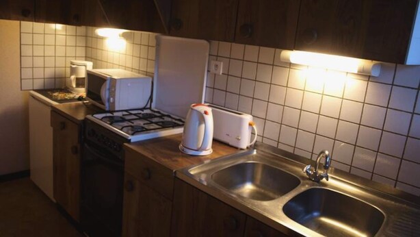 Fridge, microwave, oven - 2 Rooms for 4 People (Le Grand-Bornand)