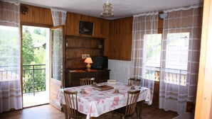 Dining - 2 Rooms for 4 People (Le Grand-Bornand)