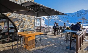 Outdoor dining - Comfort Room for 2 People With Mountain View (Tignes)