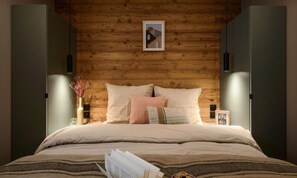 Room - Chalet in Aussois Near Ski Lifts (Aussois)