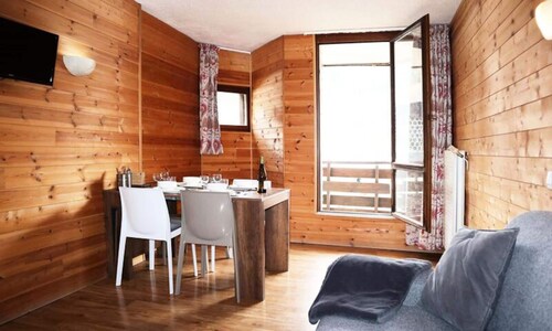 Apartment in Orres With Ski Access