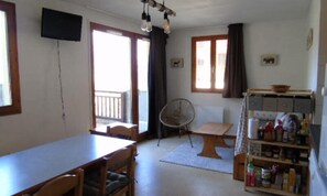 Interior - Apartment in Valfrejus Near Vanoise Park (Modane)