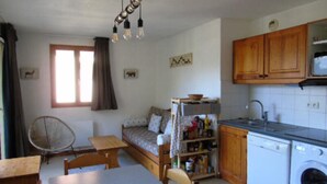 Interior - Apartment in Valfrejus Near Vanoise Park (Modane)