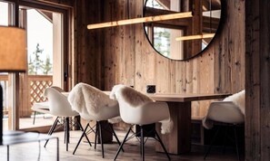 Dining - Apartments for 10 People (Les Allues)