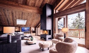 Fireplace - Apartments for 10 People (Les Allues)