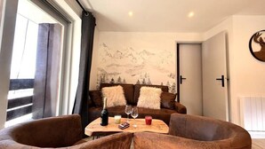 Interior - Alpinea C2 (Les Allues)