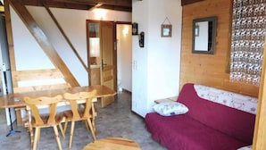 Living area - Apartment in Crest-voland Near Ski Slopes (Crest-Voland)