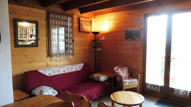 Living area - Apartment in Crest-voland Near Ski Slopes (Crest-Voland)