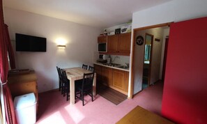 Dining - Studio for 4 People (Modane)