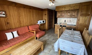 Interior - Apartment in Haut Lieux Near Ski Slope (Hauteluce)