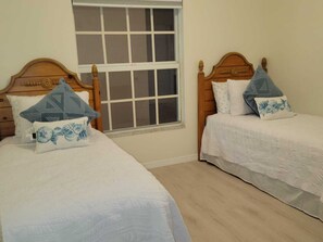 2 Schlafzimmer, Bügeleisen/Bügelbrett, WLAN, Bettwäsche