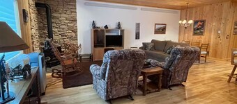 Marvelous 2-bedroom barndominium Unit A