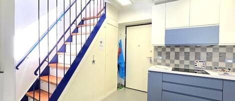 City Duplex, Partial Sea View | Private kitchen | Fridge, microwave, oven, stovetop