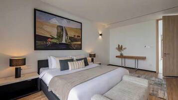 Grand suite, 1 slaapkamer, toegang tot de clublounge, uitzicht op de stad | Lakens van Egyptisch katoen, luxe beddengoed, donsdekens