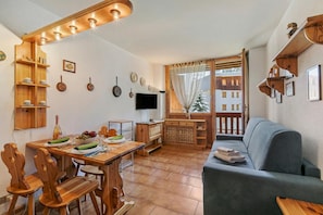 Living and dining room