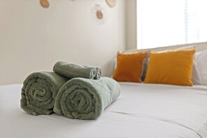 2 bedrooms, iron/ironing board, travel crib, free WiFi