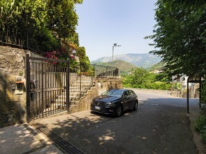 Parcheggio non assistito gratuito