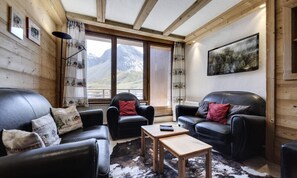 Living area - Apartment 4 Rooms, 2 Adults, 4 Children, 68m2 (Tignes)