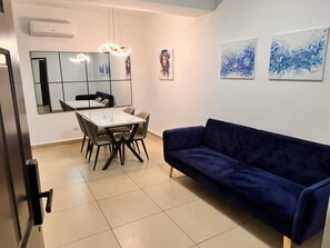 Căn hộ, 2 phòng ngủ, phù hợp cho người khuyết tật | Khu phòng khách
