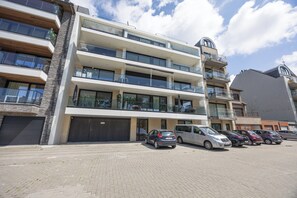 Apartment | Exterior - Apartment in Middelkerke With Balcony (Middelkerke)