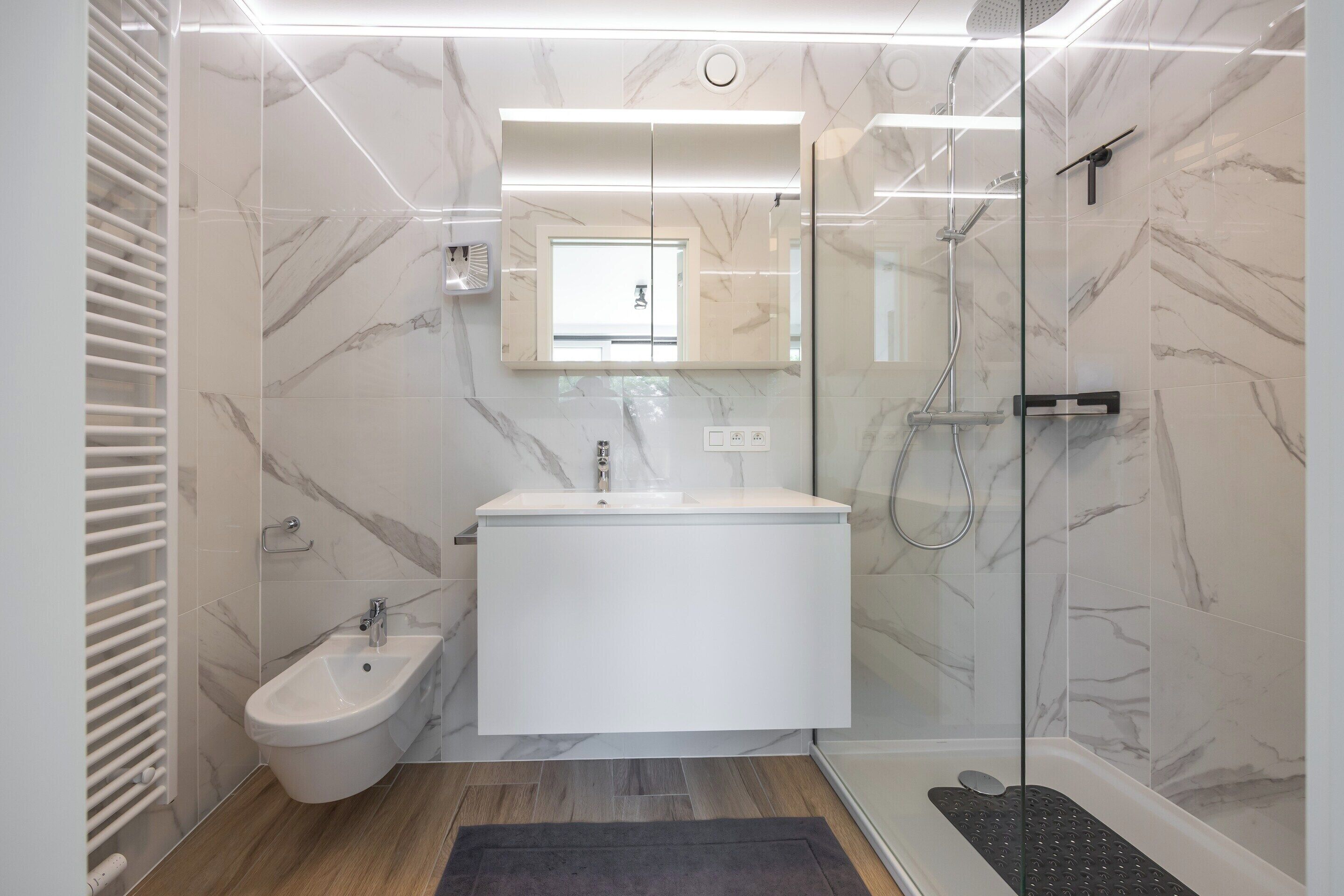 Apartment | Bathroom