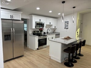 Fridge, microwave, oven, dishwasher
