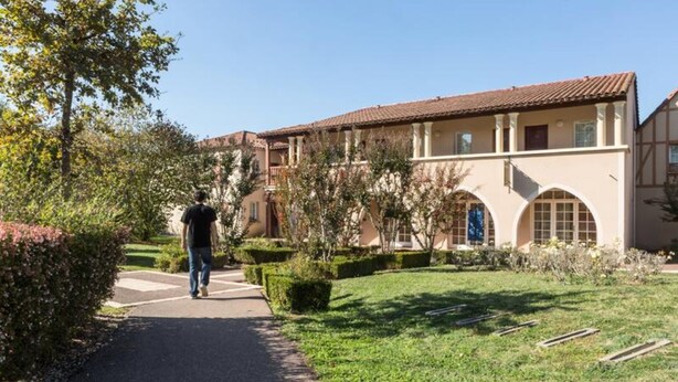 Exterior - Apartment in Monflanquin by the Lake (Monflanquin)