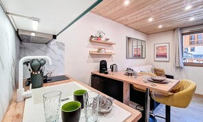 Mikrowelle, Kochgeschirr/Geschirr/Besteck