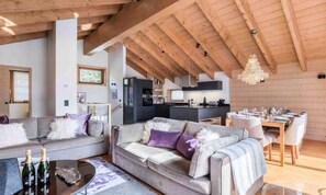 Fireplace - Nutcracker Chalet (Les Allues)