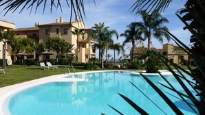 Unclassified image, 2 of 3, button - 3-bedroom Apartment With Sea & Mountain Views (Benahavis)