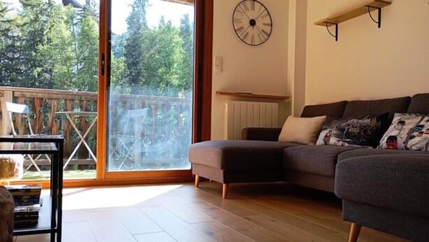 Living area - Apartment for 6 People, South-facing With a Large Terrace and a Beautiful View of the Slopes (Uvernet-Fours)