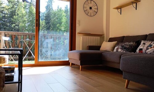 Apartment for 6 People, South-facing With a Large Terrace and a Beautiful View of the Slopes