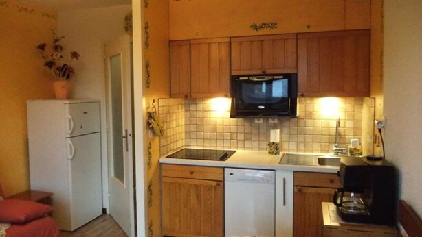 Coffee/tea maker, fridge, dishwasher, cookware/dishes/utensils - Studio FOR 4 People, Center Station (Les Orres)