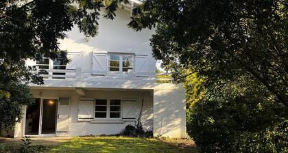 Villa Near Beach With Large Garden