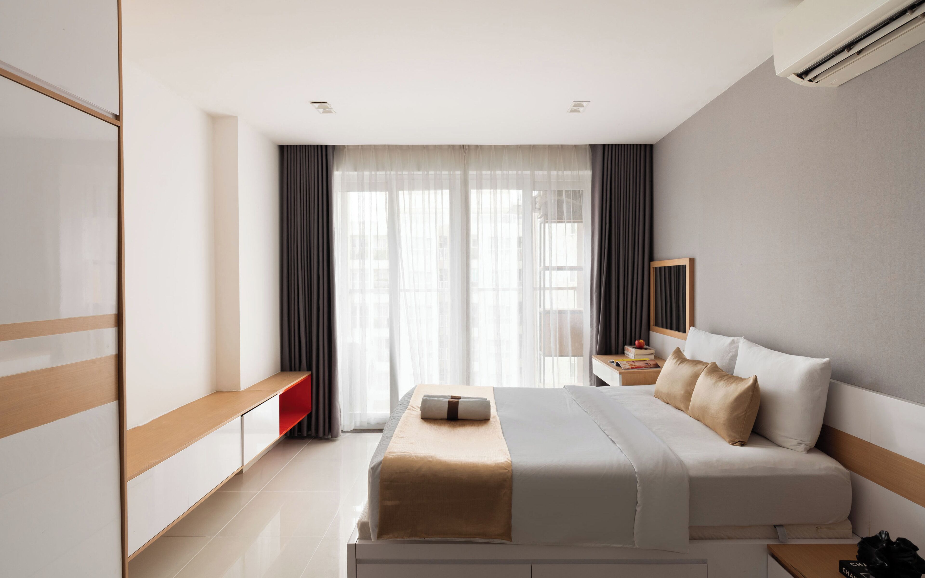 Grand Suite, 1 Bedroom, Club Lounge Access, City View | Egyptian cotton sheets, premium bedding, down comforters