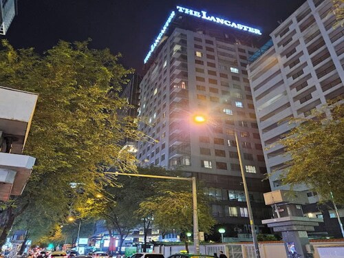 Bluesky Lancaster Luxstay Japan Town