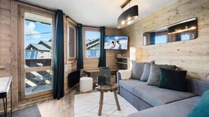 Unclassified image, 2 of 3, button - Ski-in/ski-out Apartment (Les Belleville)
