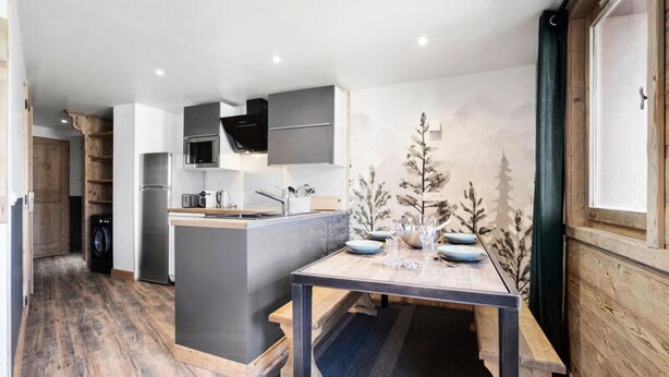 Unclassified image, 1 of 3, button - Ski-in/ski-out Apartment (Les Belleville)