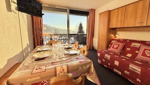 Living area - Studio Apartment in Notre-dame-de-bellecombe - Sleeps 4 (Notre-Dame-de-Bellecombe)