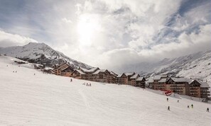 Snow and ski sports - Apartment in Valmeinier Near Ski Slopes (Valmeinier)