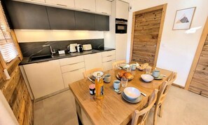 Dining - Charming Apartment in the Center of the Village (Les Gets)
