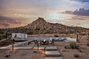 Property grounds - The Reserve: Heated Pool • Spa • Fire Pit • Views • Near Joshua Tree NP (Yucca Valley)