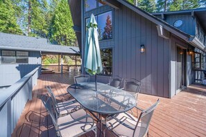 تناول الطعام بالخارج