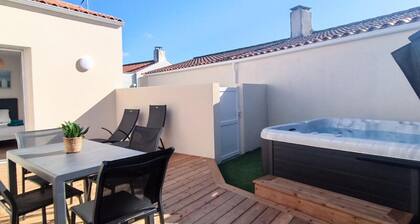 Heron - House With Private Jacuzzi for 4 People