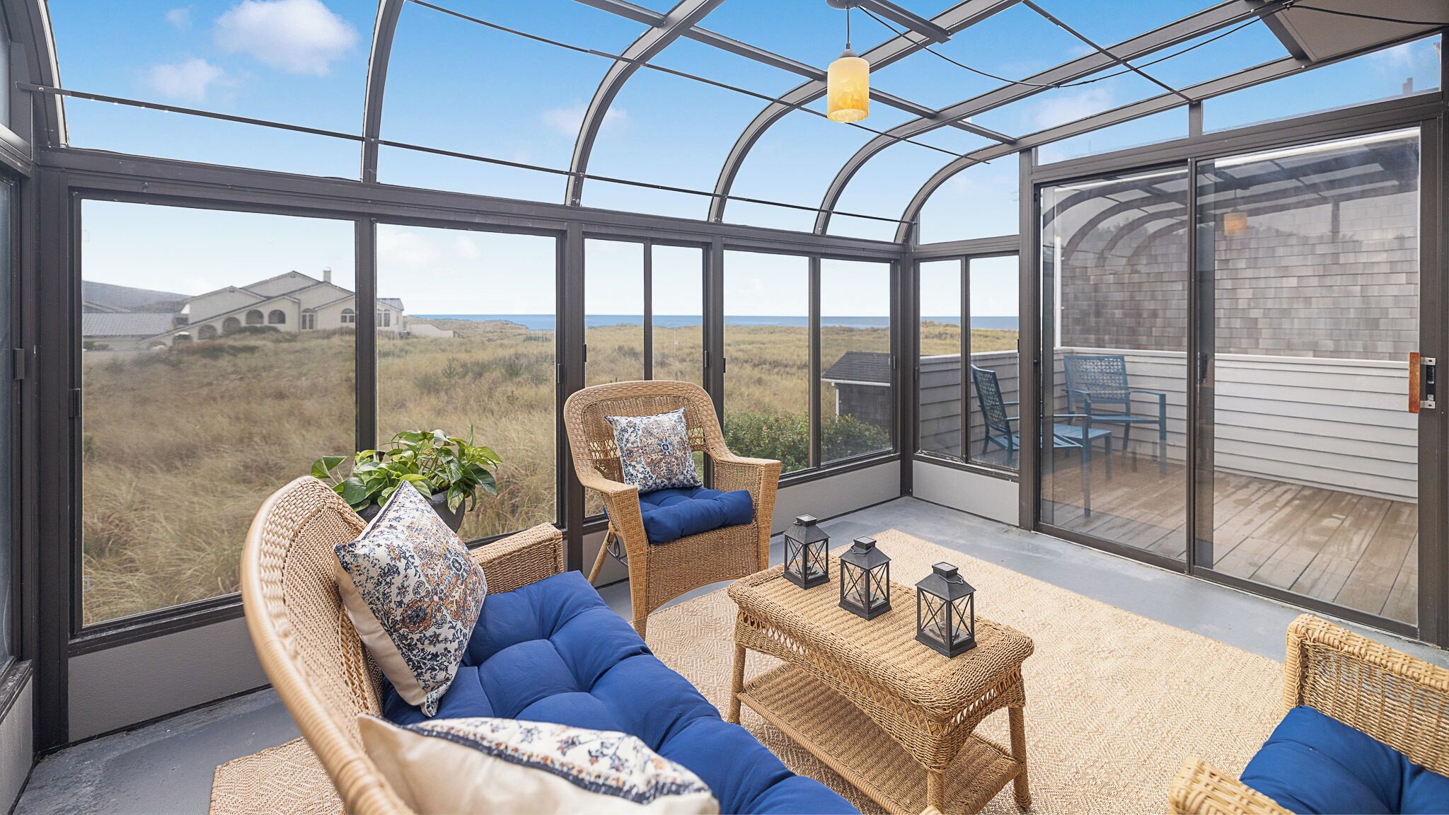 Smart-TV, bordtennis og bøker