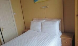 House | 1 bedroom - Standard Family of 4 Room With View (Tenby)